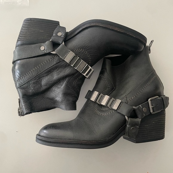 Dolce Vita Teyla harness ankle biker boots dark gray leather women size 6.5 zip - Picture 6 of 9